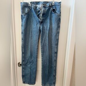 Excellent Condition Men’s Rustler Jeans Size 36 x 32